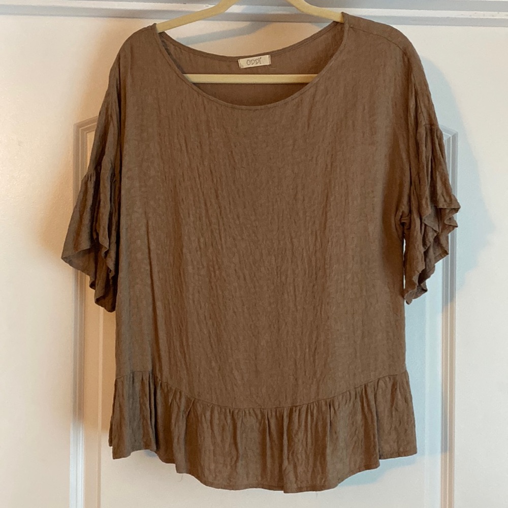 Oddy caramel colored cheetah print ruffle sleeve shirt